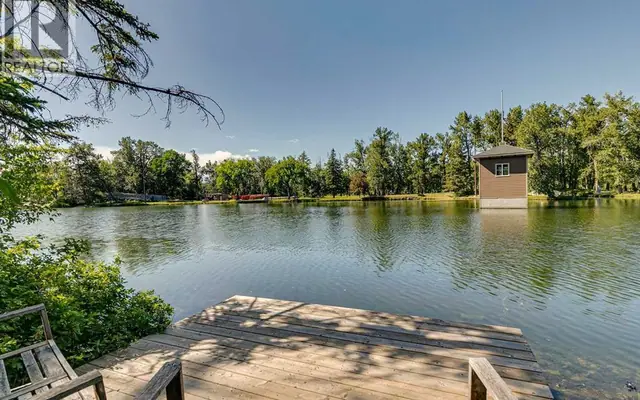 8808 48 Avenue, Bowness — House for sale