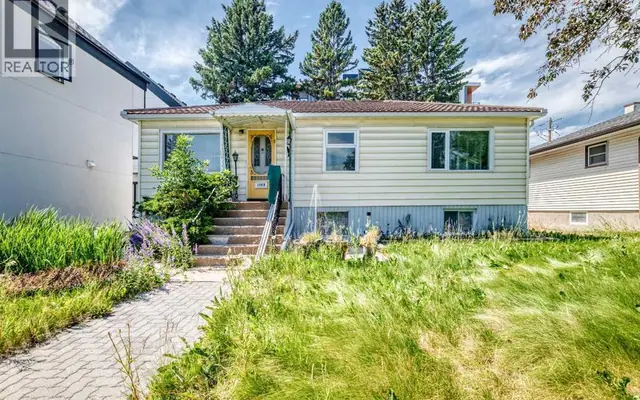 1703 32 Street SW, Shaganappi — House for sale