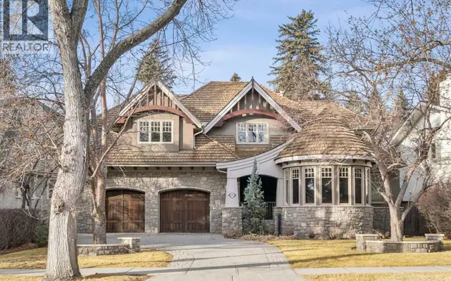 2905 Carleton Street SW, Upper Mount Royal — House for sale