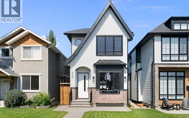 528 52 Avenue SW, Windsor Park — House for sale