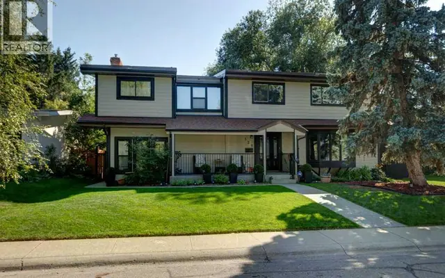 128 Chinook Drive SW, Chinook Park — House for sale