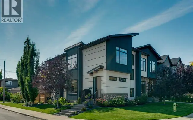 A home for sale in Windsor Park, Calgary