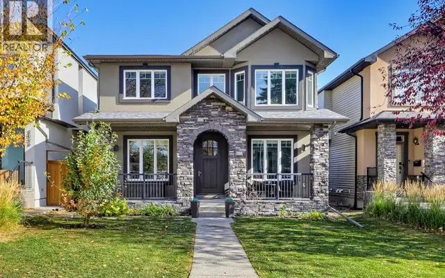2030 25 Street SW, Richmond — House for sale